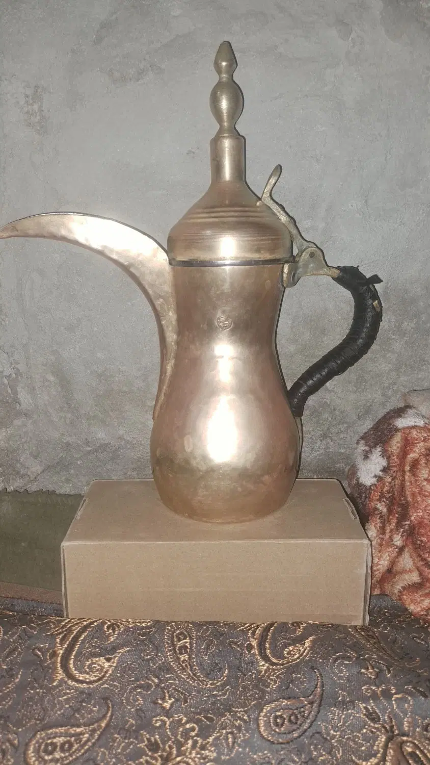 دله قدیمی|قوری، کتری، قهوهساز دستی|کارون, |دیوار