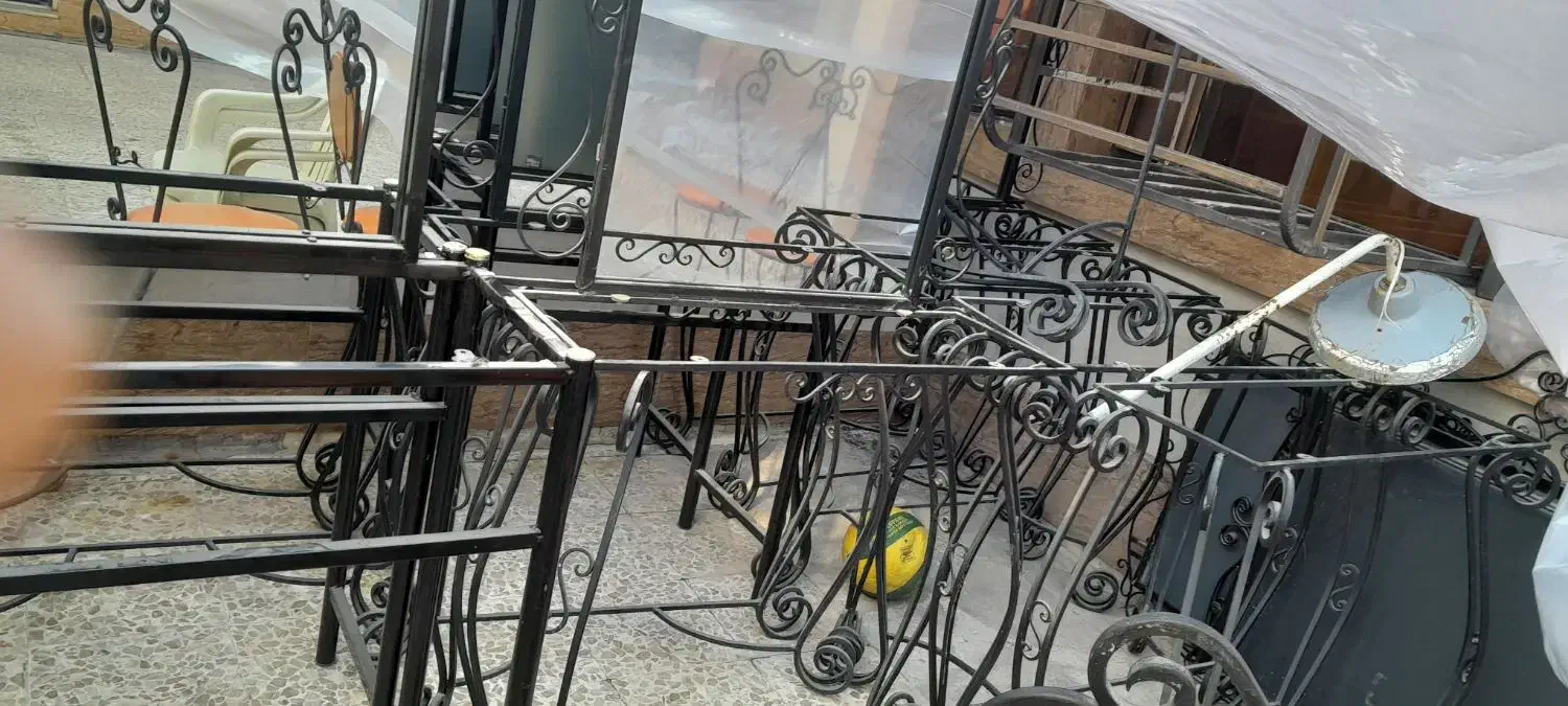 تعدادی اینه و کنسول فرفورژه برا فروش|بوفه، ویترین، کنسول|اندیمشک, |دیوار