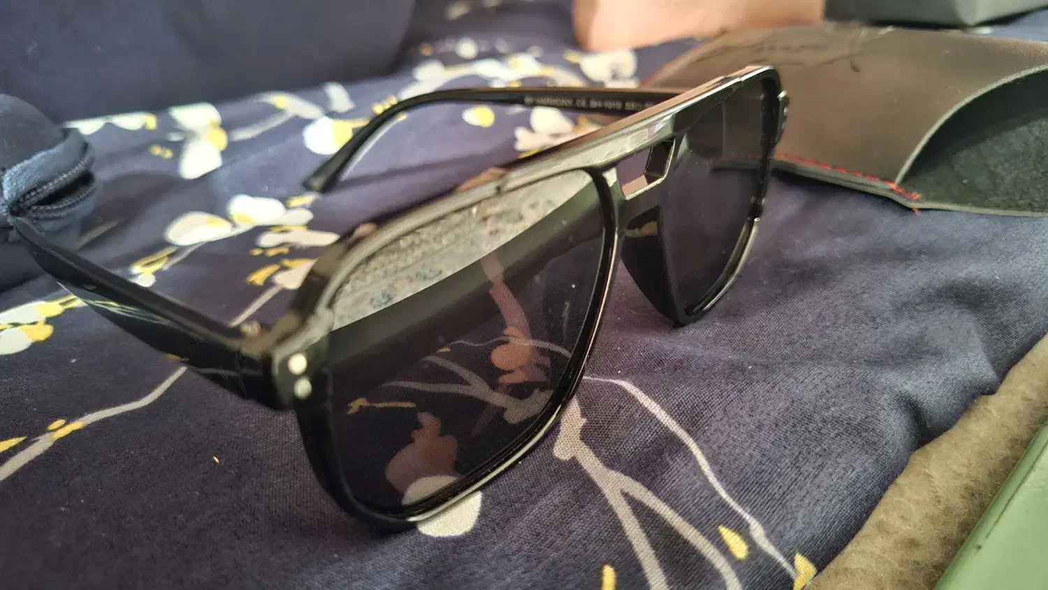 عینک اورجینال بای هارمونی با جعبه|زیورآلات و اکسسوری|اهواز, پردیس|دیوار