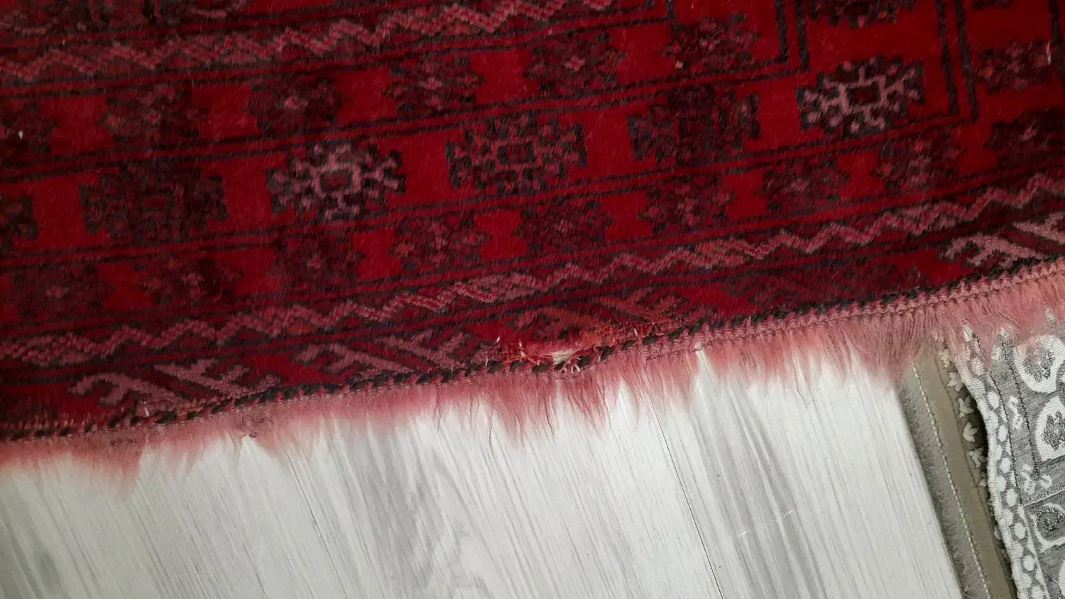 قالیچه دستبافت بسیار قدیمی|فرش|پردیس, فاز ۱۱|دیوار