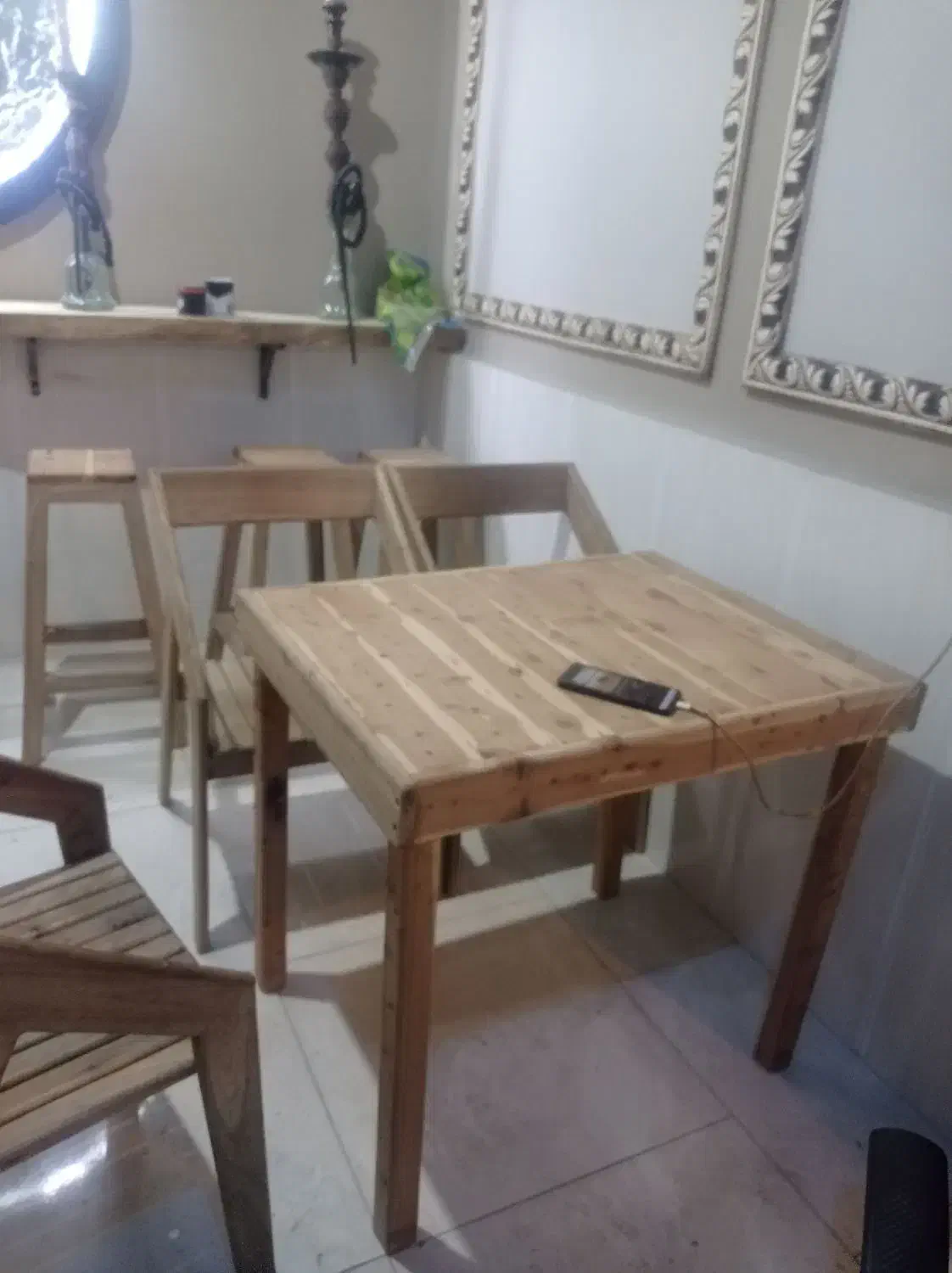 میز و نیمکت|کافی‌شاپ و رستوران|بجنورد, |دیوار