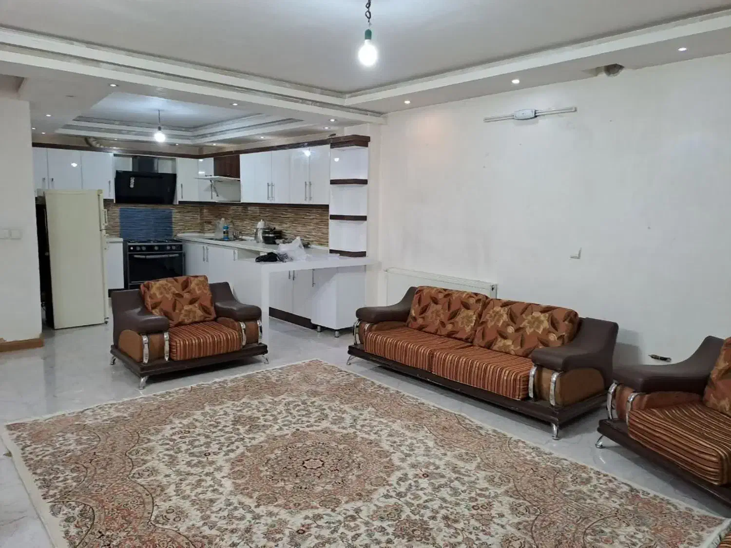 سوئیت آپارتمان مبله مرکز شهر فول امکانات|اجارهٔ کوتاهمدت آپارتمان و سوئیت|اصفهان, آبشار|دیوار