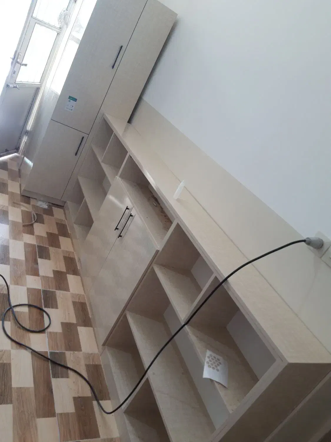 نصاب کابینت فلز وام دی اف ودکور مغازه|خدمات پیشه و مهارت|زاهدان, |دیوار