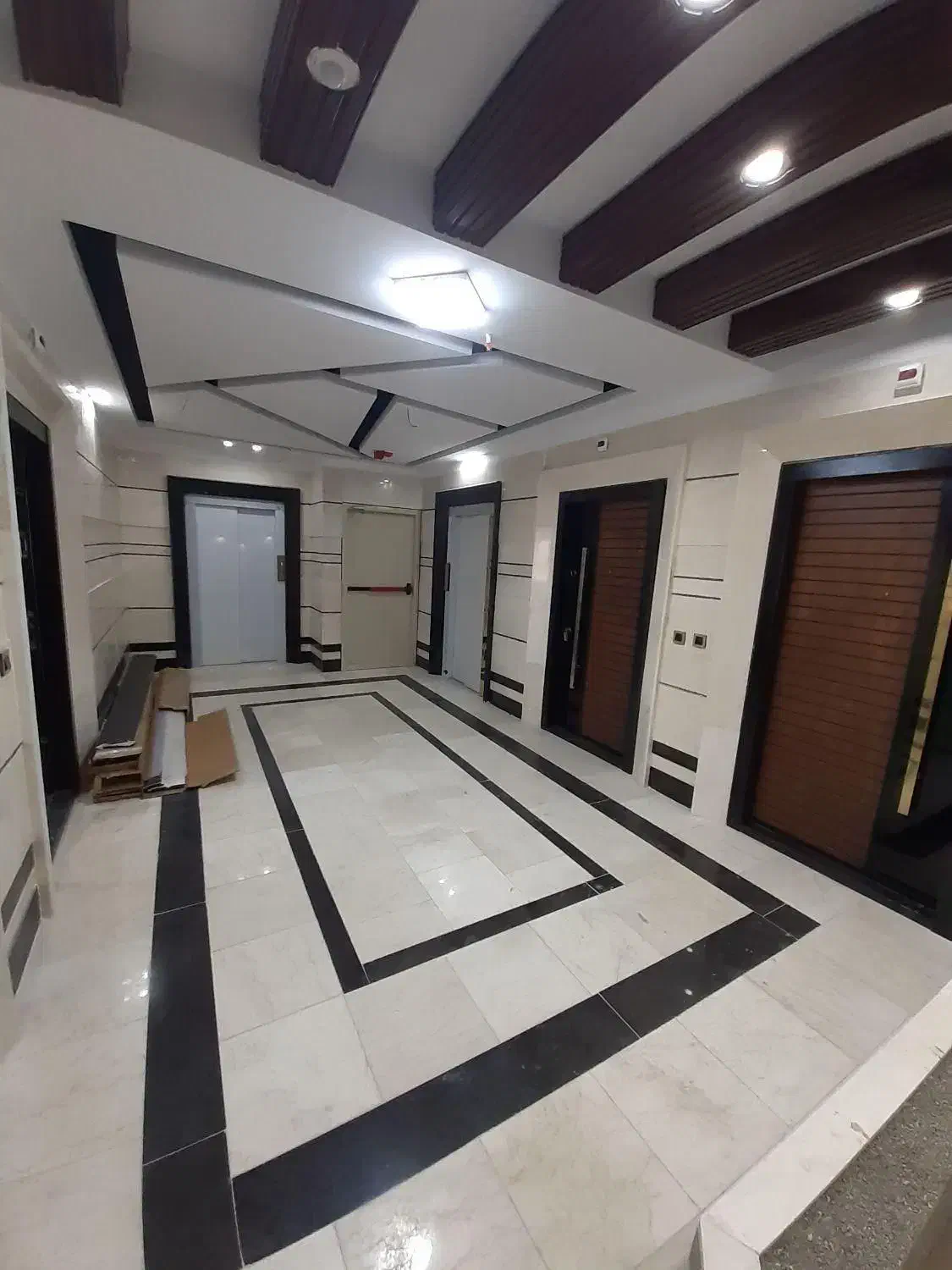 ۱۷۰ متر/۳ خواب/استخر دار/فاز ۲ خ مهستان|فروش آپارتمان|اندیشه, پرنیان|دیوار