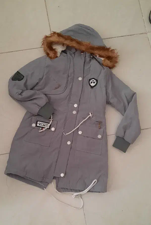 کاپشن|لباس|کرج, شهرک رازی (حصارک)|دیوار