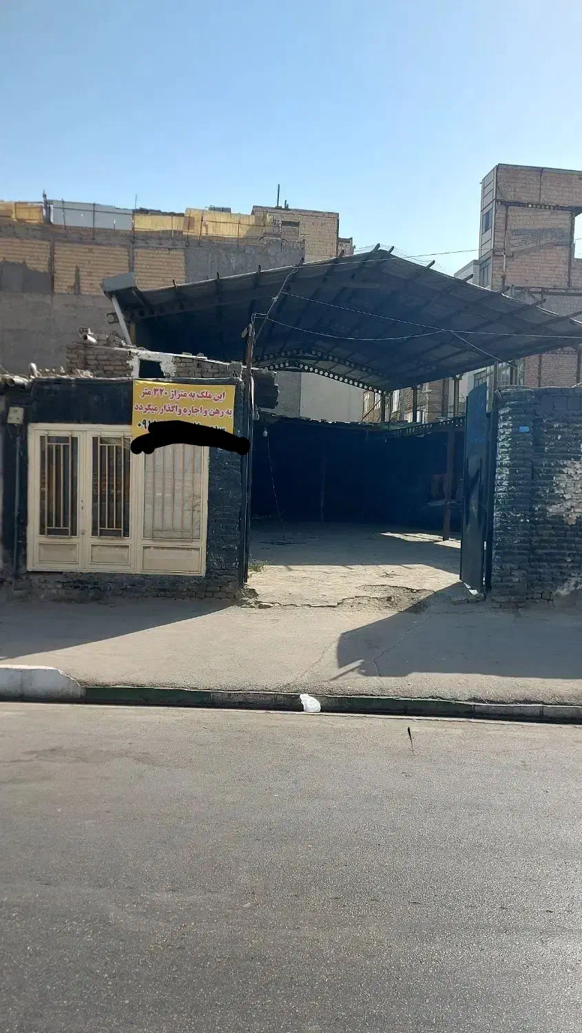 مغازه و انبار ۳۳۰ متر حاشیه ابوطالب|اجارهٔ مغازه و غرفه|مشهد, ایثارگران|دیوار