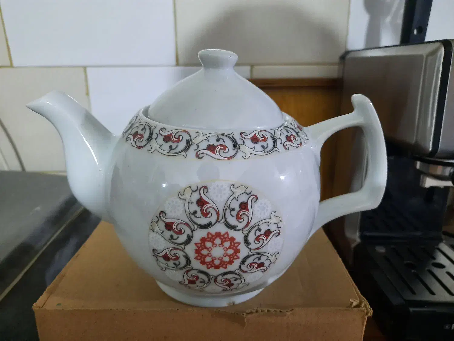 قوری چینی|قوری، کتری، قهوهساز دستی|چمران, |دیوار