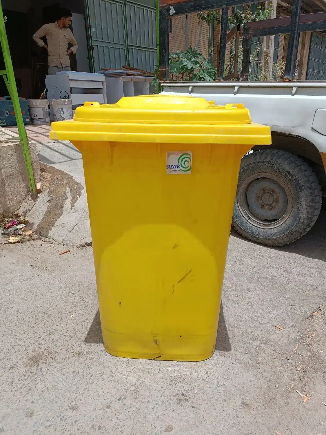 لوستر میزصندلی مطالعه اداری سطل زباله درب فارسی بر|لوستر و چراغ آویز|زاهدان, |دیوار