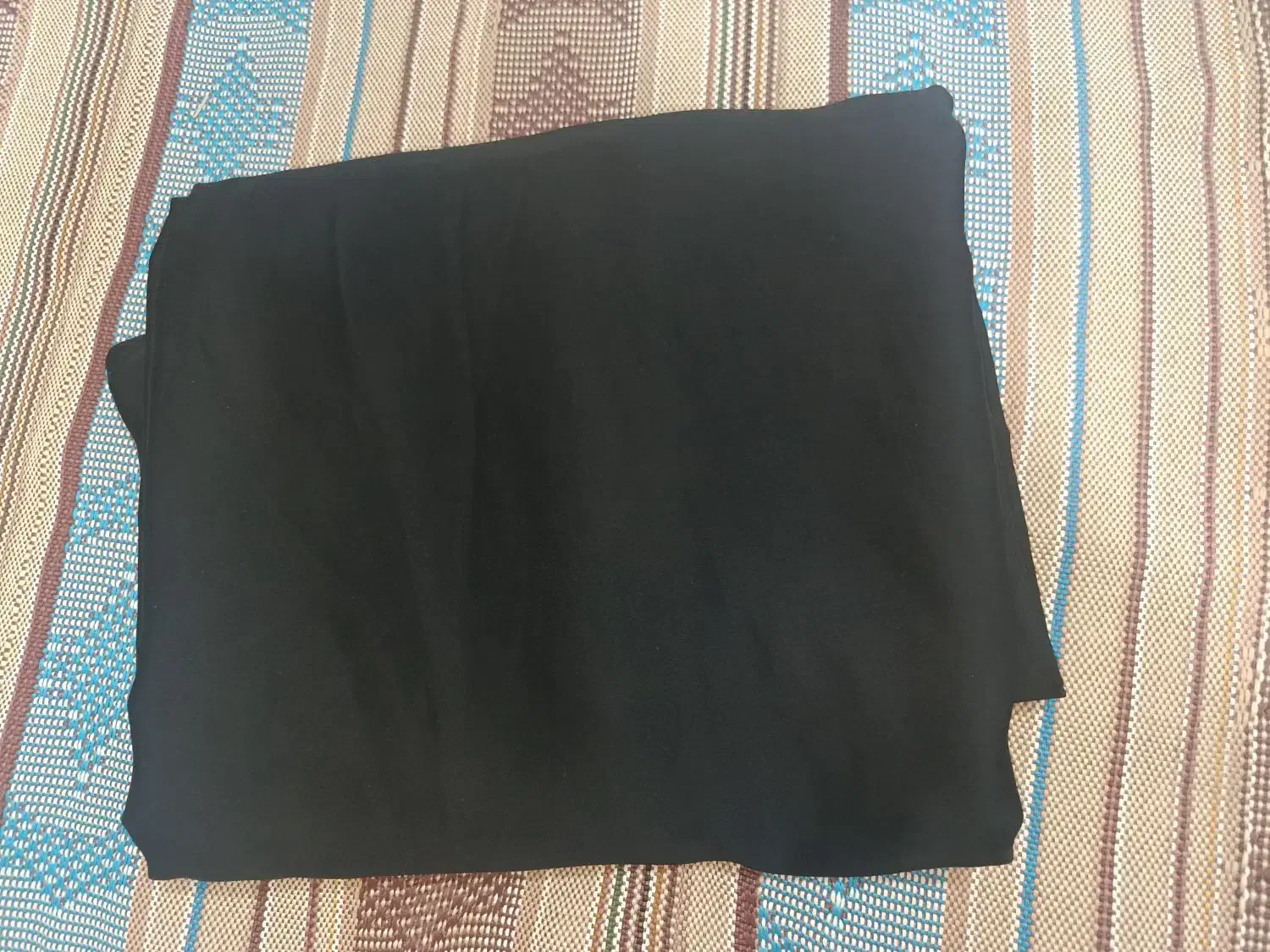 چادر لبنانی|لباس|اصفهان, دانشگاه اصفهان|دیوار