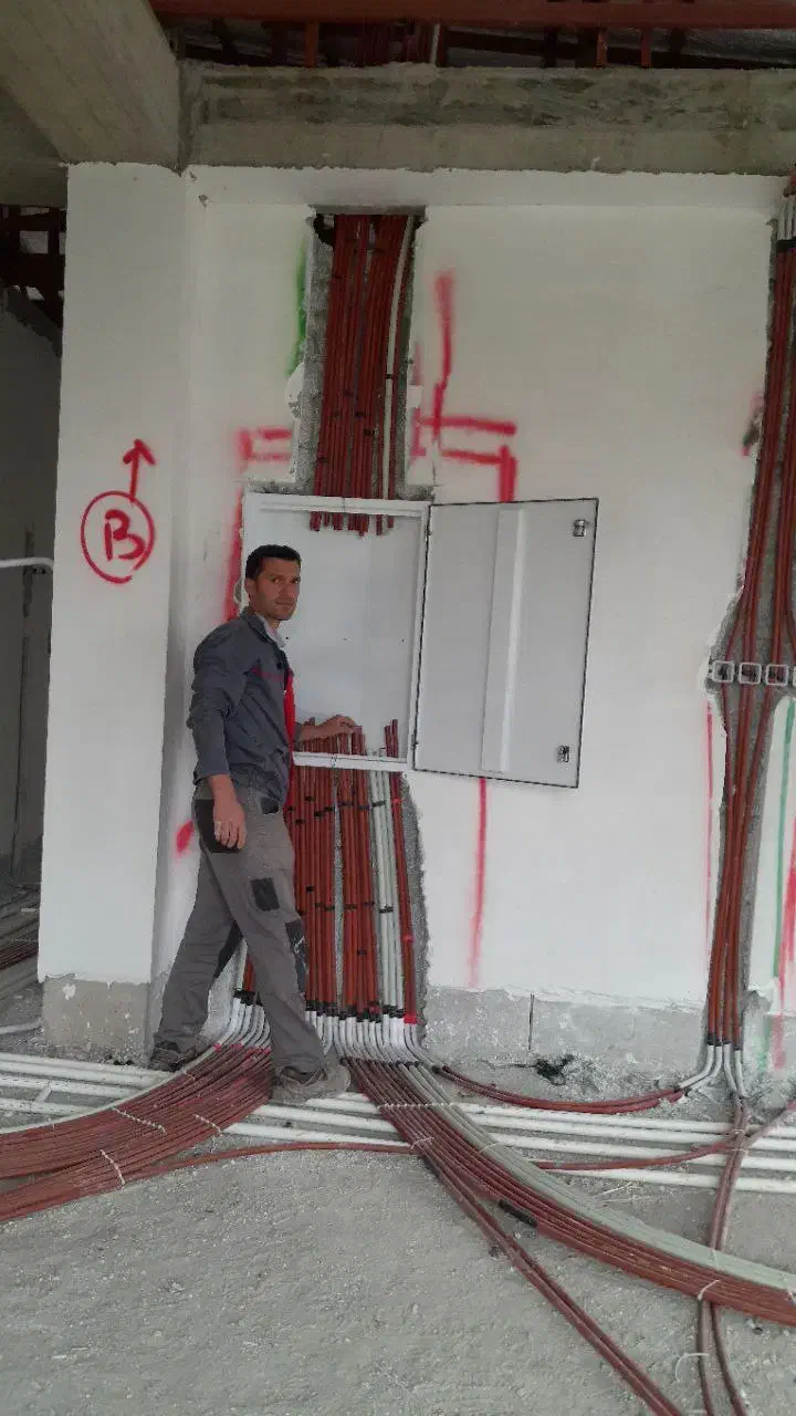 برقکار صنعتی/ ساختمان/پیمانکاری|خدمات پیشه و مهارت|ماسال, |دیوار