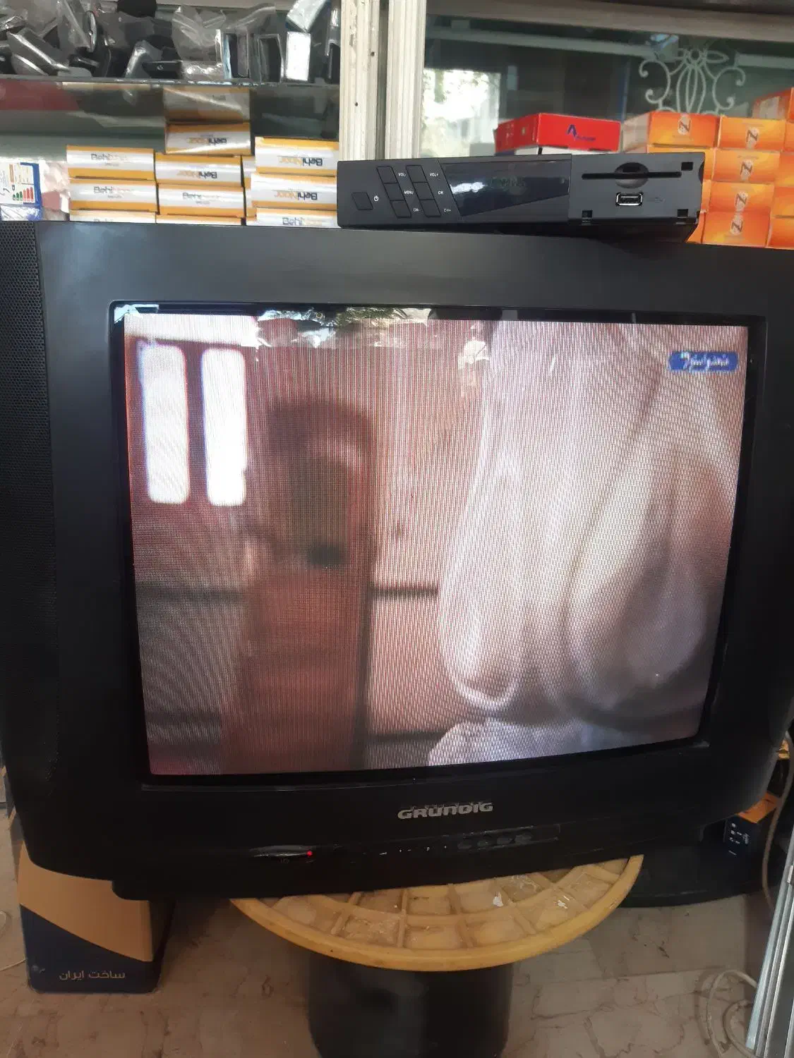 تلوزیون ۲۱ اینچ پارس گراندیک قدیم بهمراه دیجتال|تلویزیون و پروژکتور|کرج, بنیاد|دیوار