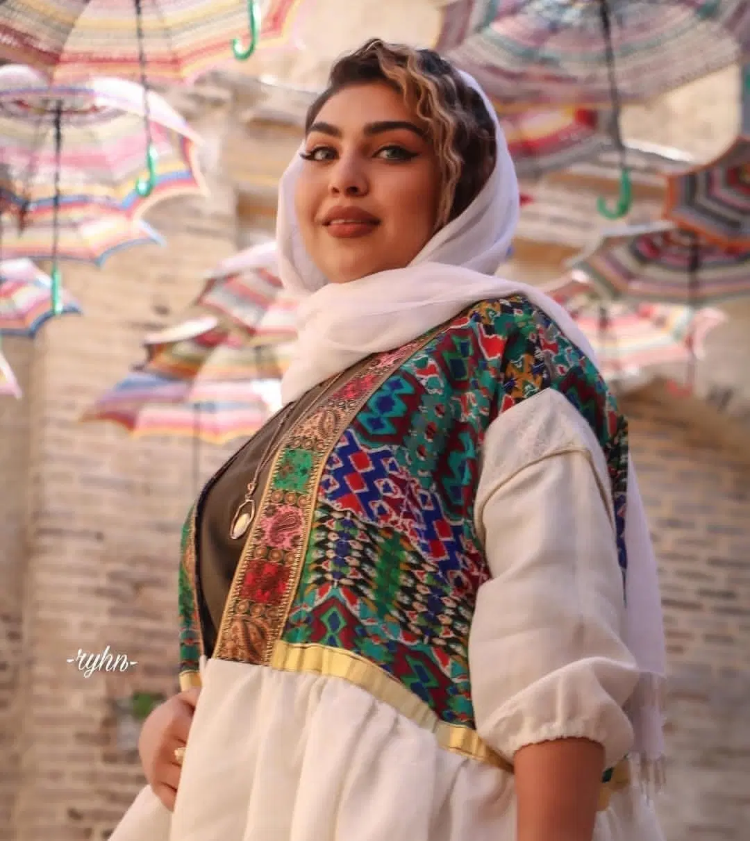 مشاوره|خدمات آرایشگری و زیبایی|بروجرد, |دیوار