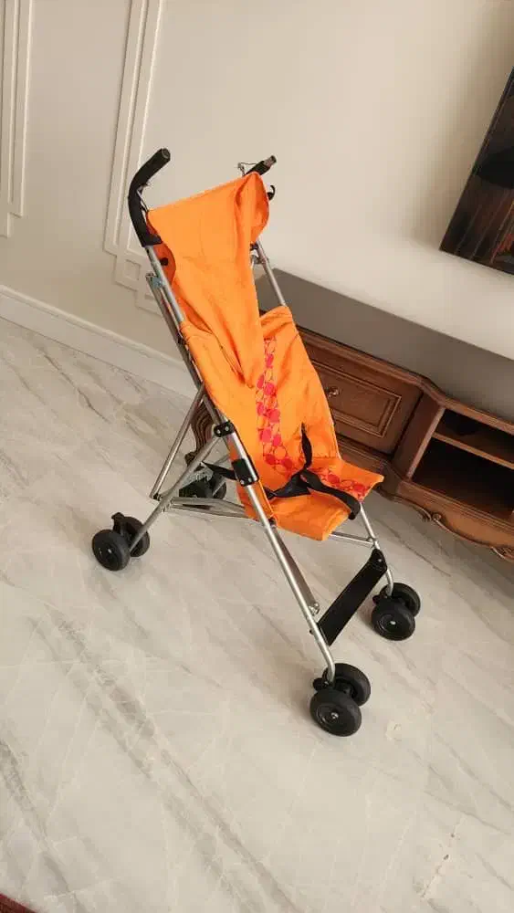 کالسکه عصایی برند jouniors|کالسکه و لوازم جانبی|تهران, زعفرانیه|دیوار