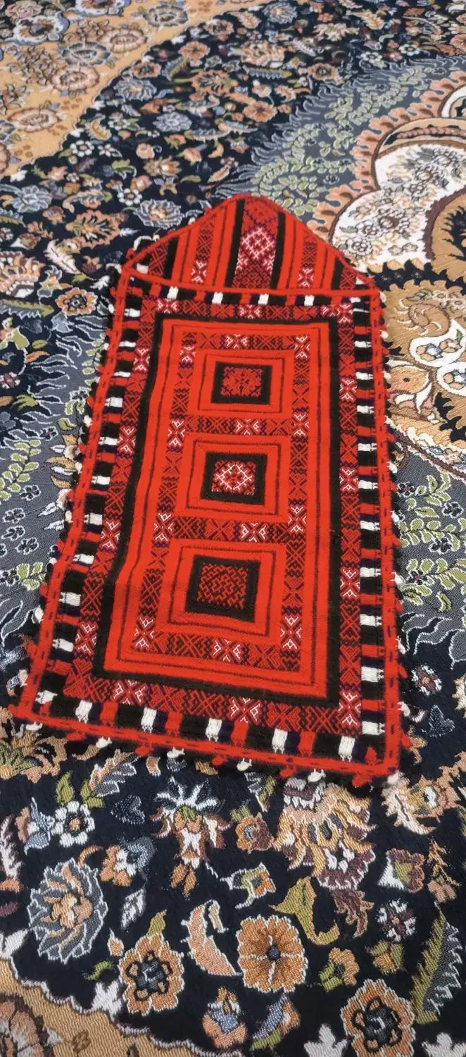 بدن آستین زرد کار|لباس|سراوان, |دیوار