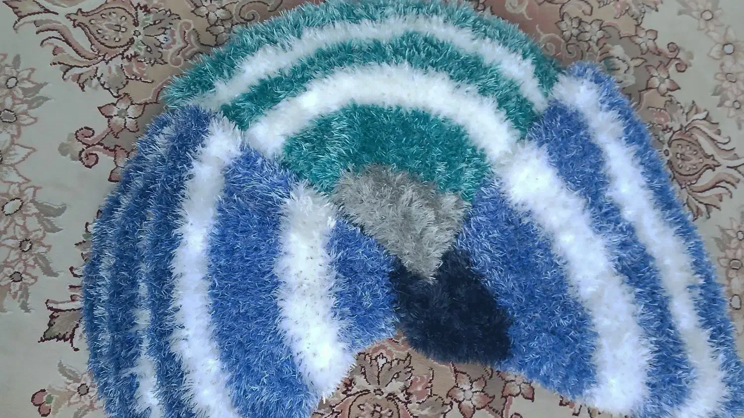 کار دست خودم میبافم|روفرشی|کرج, کمال‌شهر|دیوار