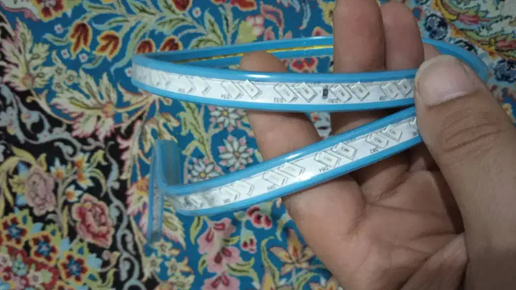 شلنگی آبی|لامپ و چراغ|کرج, پیشاهنگی|دیوار