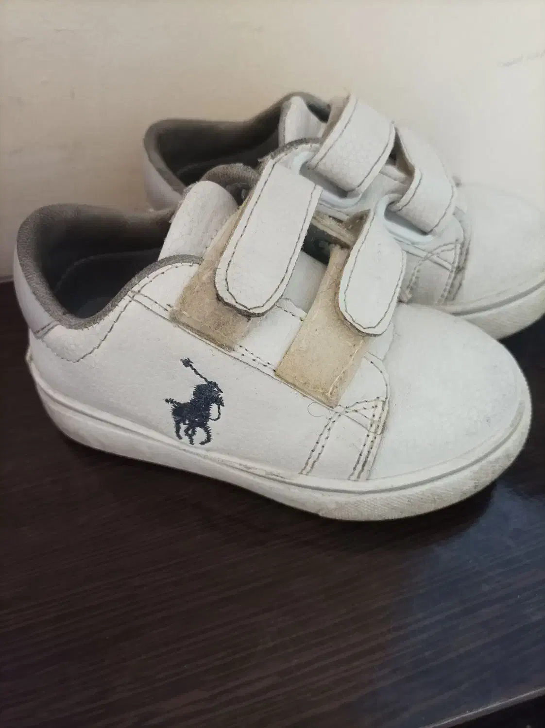 نیم بوت پسرانه|کیف، کفش، کمربند|پرند, فاز ۶|دیوار