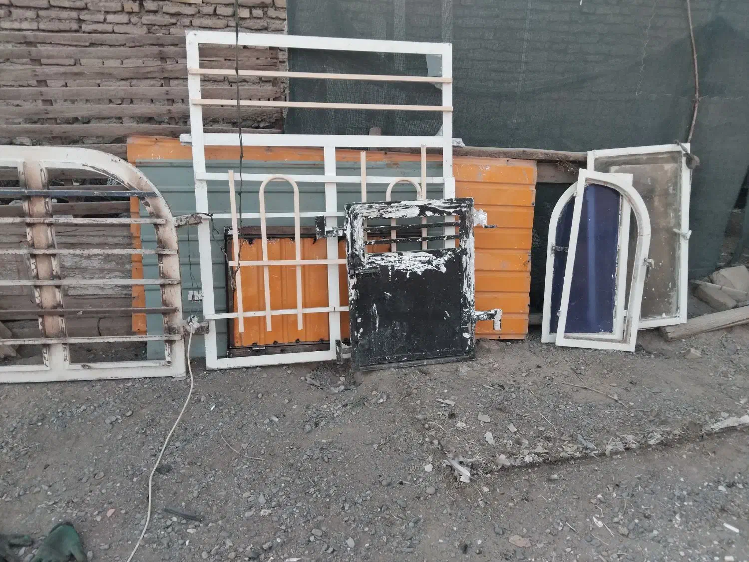 پنجره دوعدد در اغال کفتر دوعدد انواع در پنجره درست|خدمات پیشه و مهارت|نیشابور, فردوس شمالی|دیوار