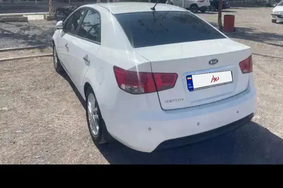 سراتو وارداتی|خودرو سواری و وانت|یزد, |دیوار