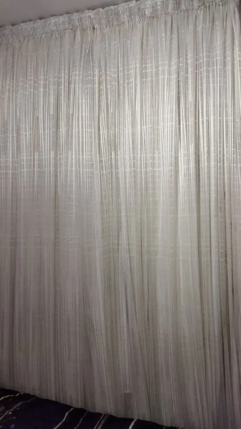 پرده طرح دار تمیز بدون هیچ گونه زدگی|پرده، رانر، رومیزی|ارطه, |دیوار