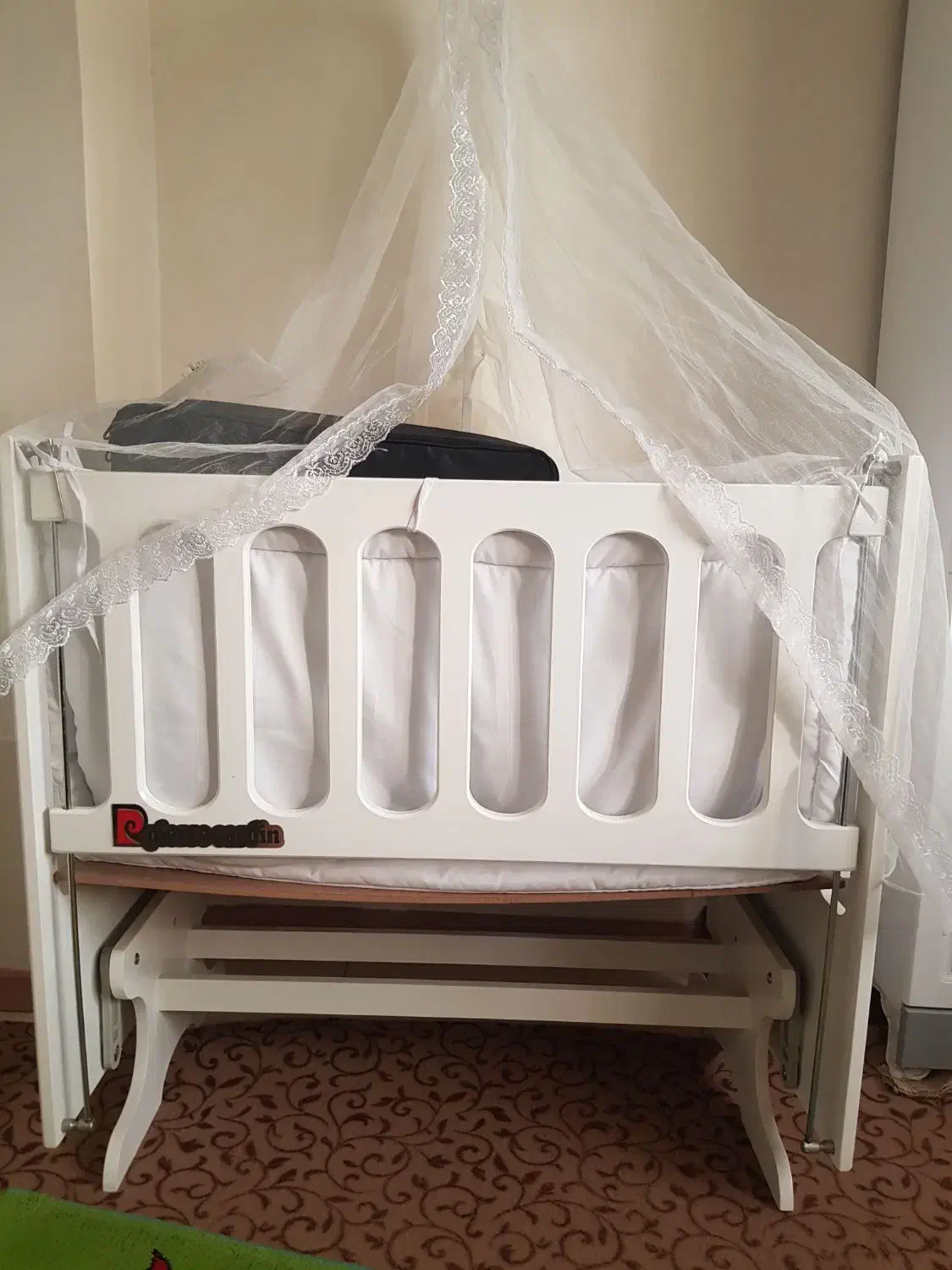 گهواره ی نوزاددرحدنو|کالسکه و لوازم جانبی|باغستان, |دیوار