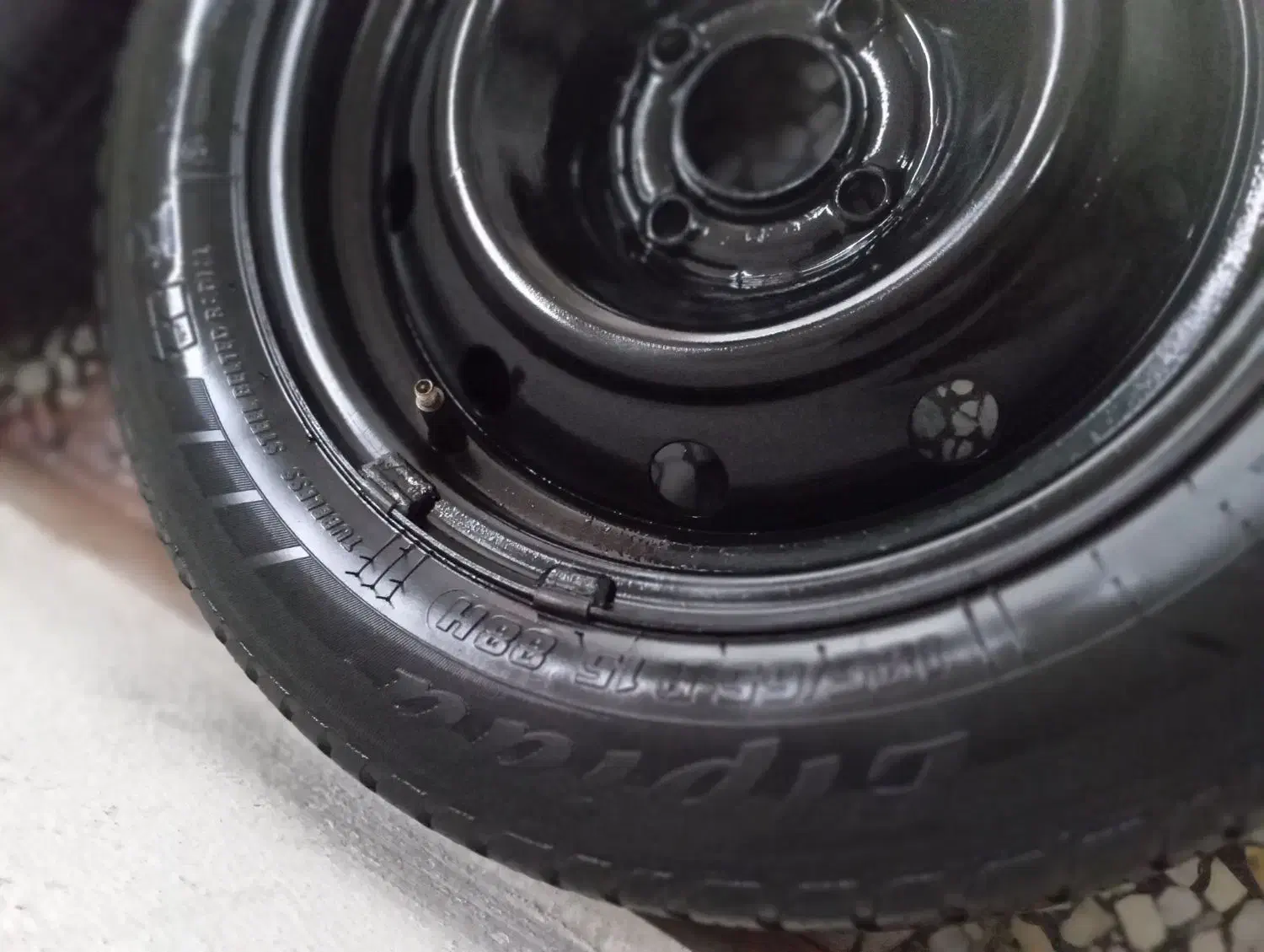 رینگ و لاستیک 15|قطعات یدکی و لوازم جانبی|لاهیجان, کوی زمانی|دیوار