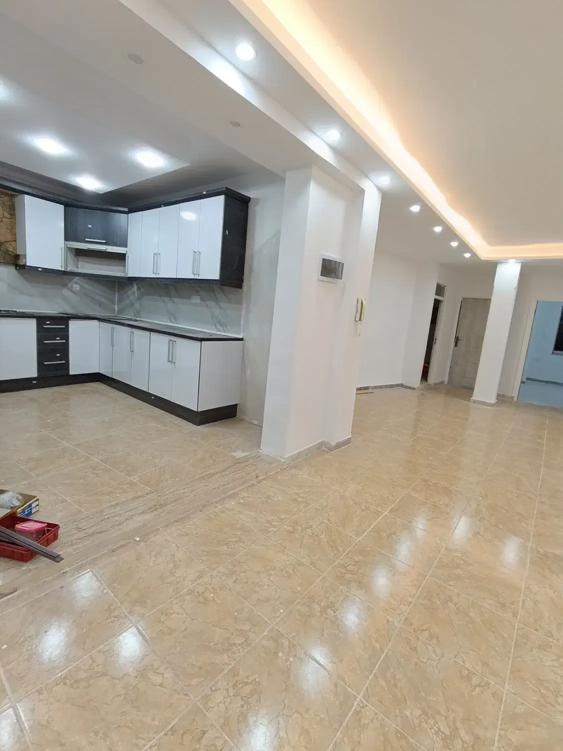 فروش واحدمشترک بایک‌واحد متراژ۹۲مترپشت ایستگاه چاف|فروش آپارتمان|لنگرود, |دیوار