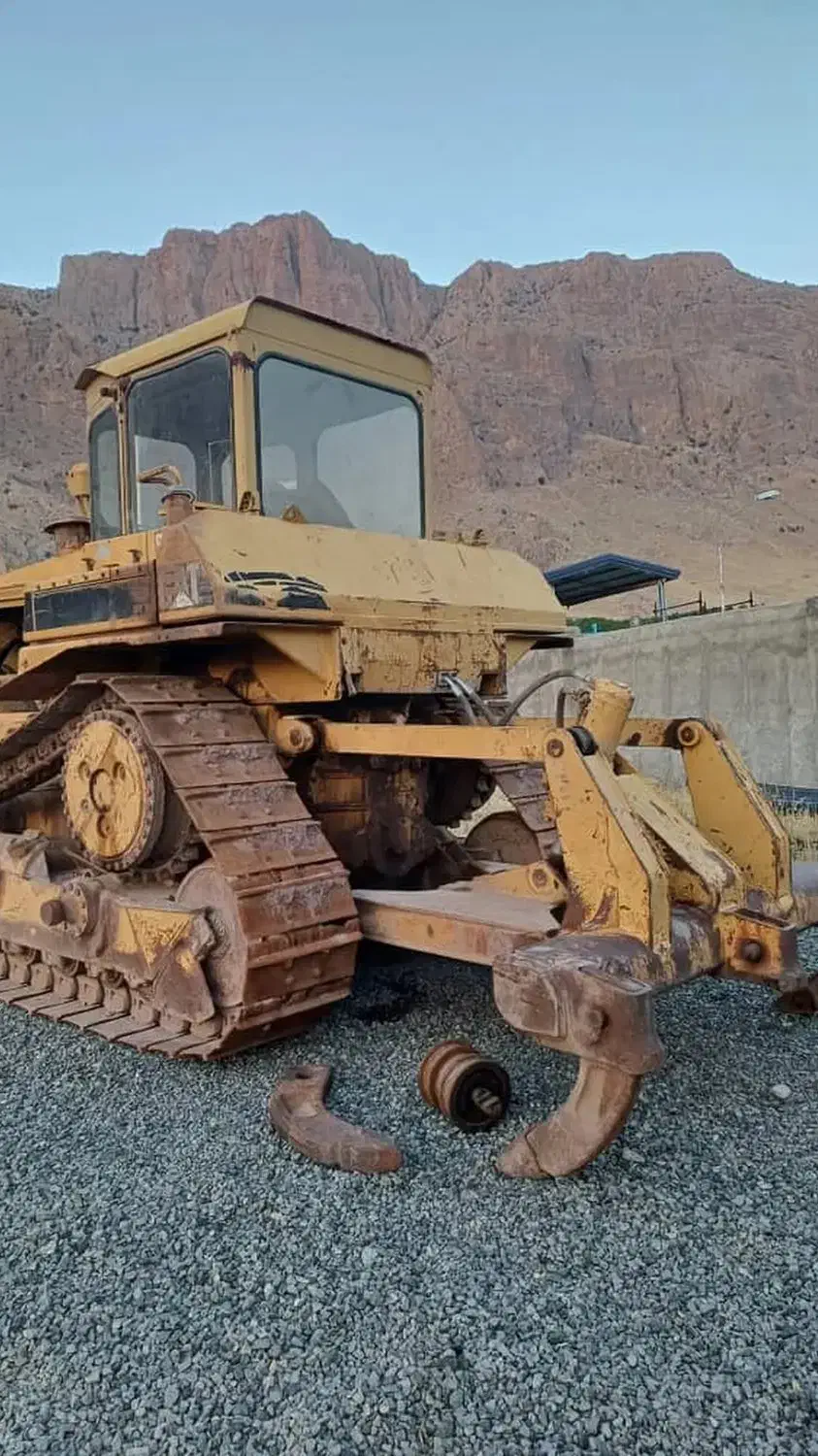 بلدوزر d6hمثلثی|خودرو سنگین|کامیاران, |دیوار