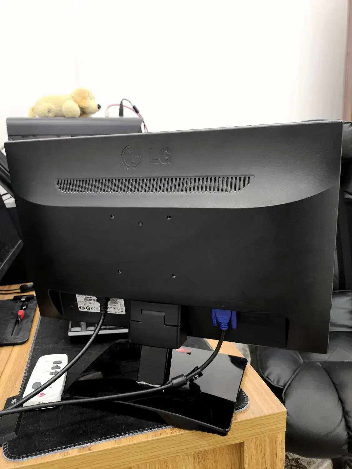مانیتور LG در حد نو|قطعات و لوازم جانبی رایانه|قم, زنبیل آباد|دیوار