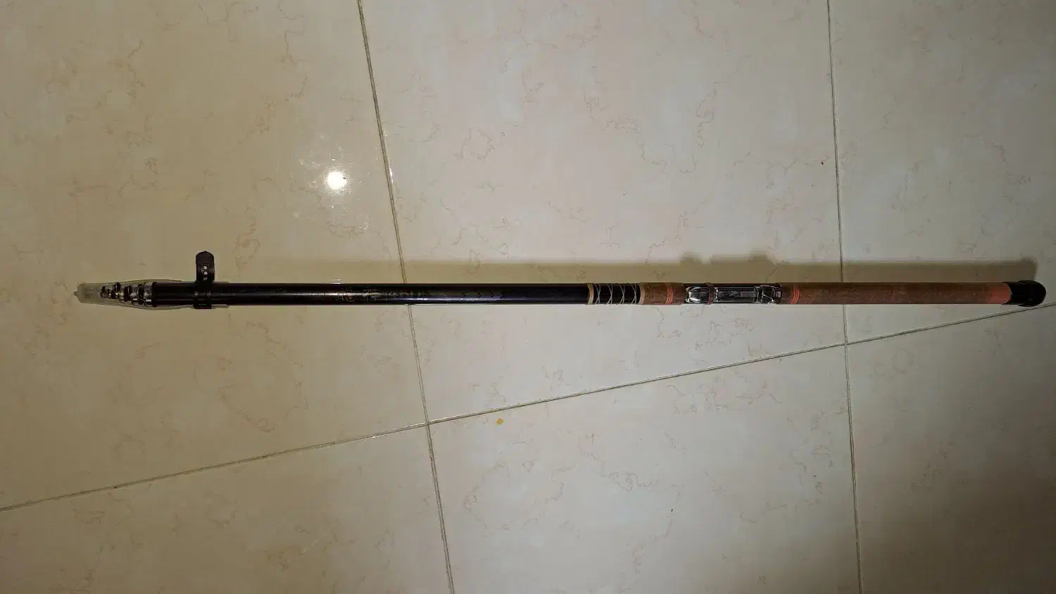 کاسی لنس کره ۴۵۰ و یک چرخ ماهیگیری  ۷۰۰۰|ماهیگیری|بندر انزلی, معلم|دیوار