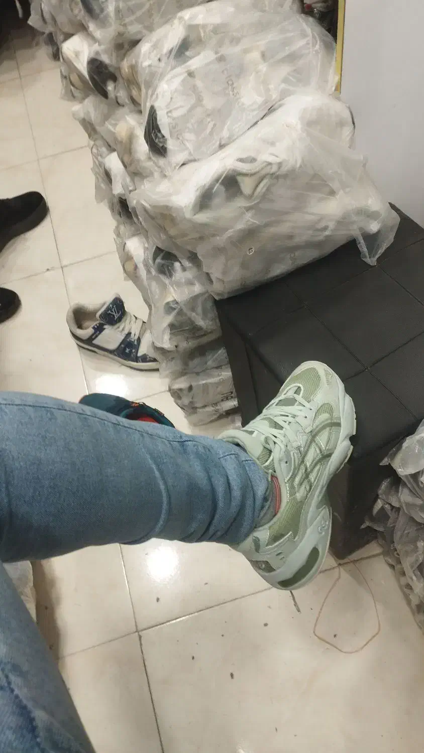 کفش کتونی|کیف، کفش، کمربند|تهران, تسلیحات|دیوار