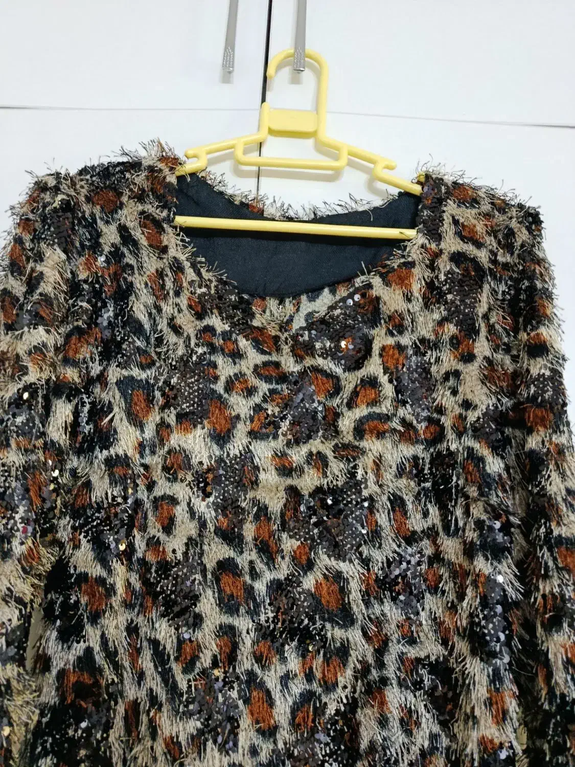 لباس مجلسی|لباس|قزوین, |دیوار