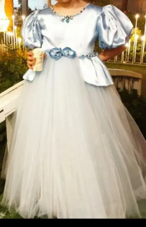 پیراهن بچگانه|لباس|میانه, |دیوار