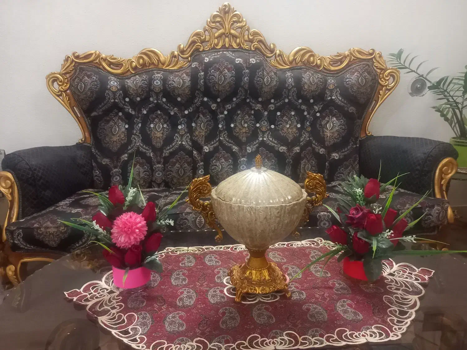 مبل راحتی سلطنتی|مبلمان خانگی و میز عسلی|اصفهان, قهجاورستان|دیوار