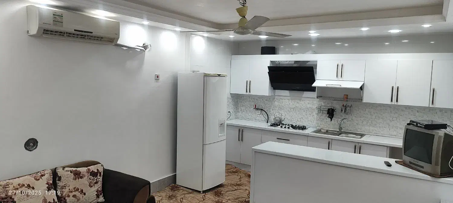 منزل ، سوئیت اجاره ساعتی. روزانه.هفتگی نزدیک بازار|اجارهٔ کوتاه‌مدت آپارتمان و سوئیت|بندر گناوه, |دیوار