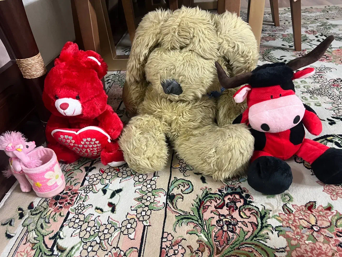 عروسک|اسباب‌بازی بچه|لاهیجان, کوی خزر|دیوار