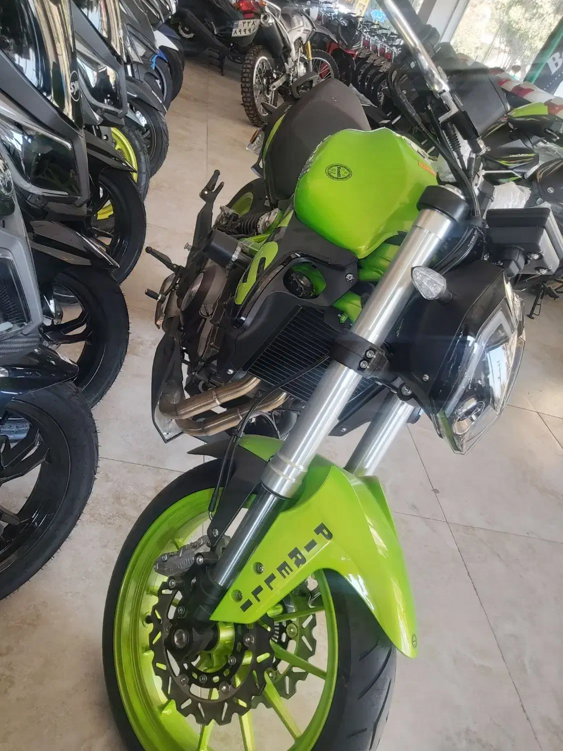 موتور لاکی و بنلی جفت|موتورسیکلت|پاکدشت, پاکدشت (مامازند)|دیوار