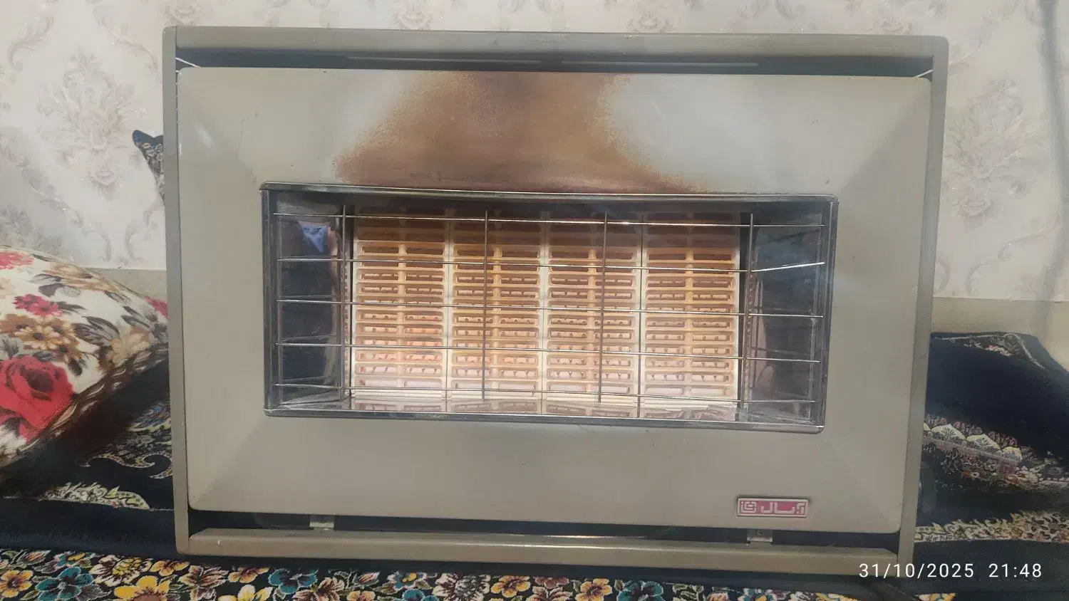 بخاری گازی دیواری انیورسال|بخاری، هیتر، شومینه|شیراز, شهرک گلستان|دیوار