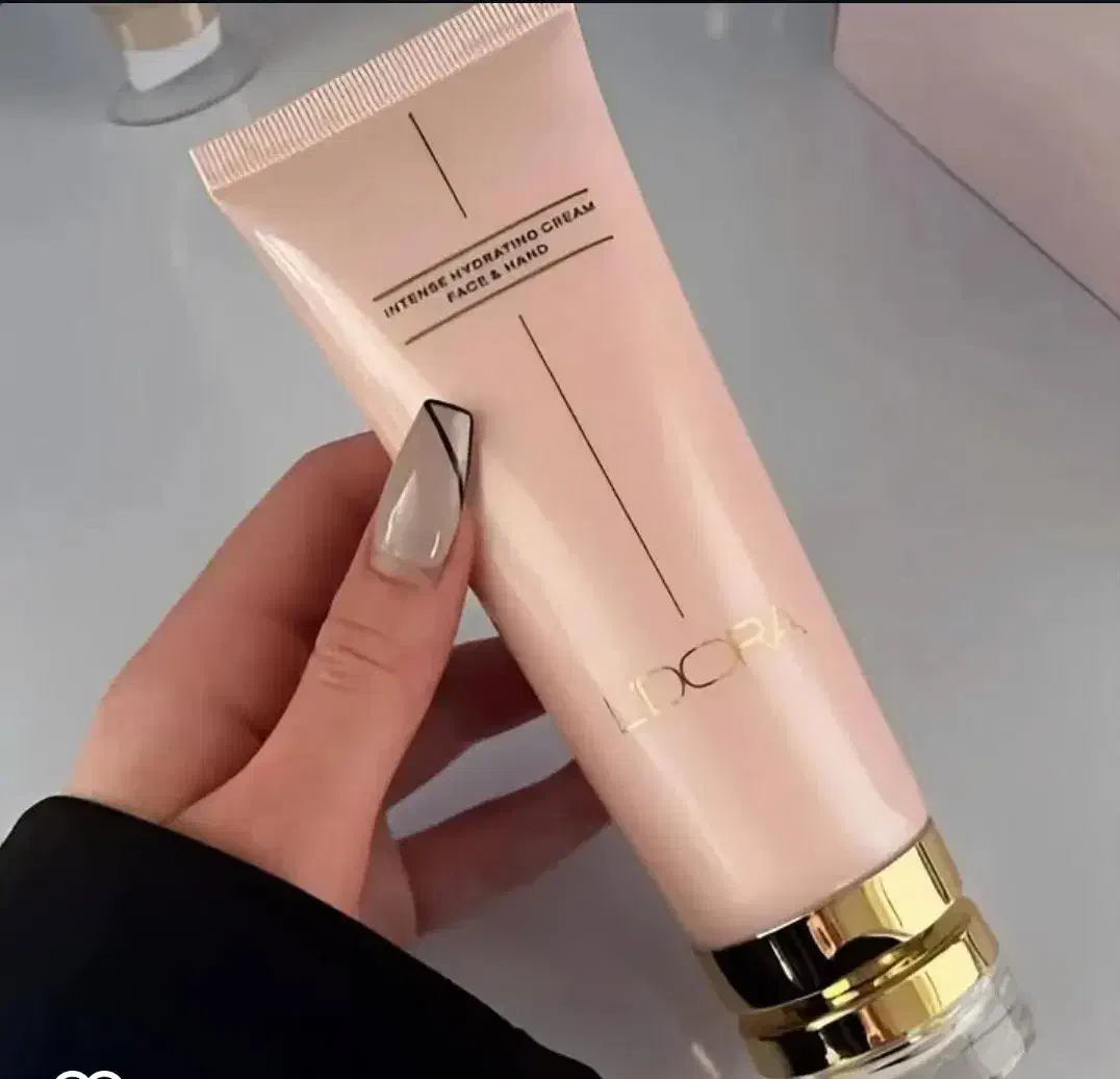 پوستی صاف و نرم و بدون خشکی فقط ۲ تا موجود|آرایشی، بهداشتی، درمانی|اردبیل, |دیوار