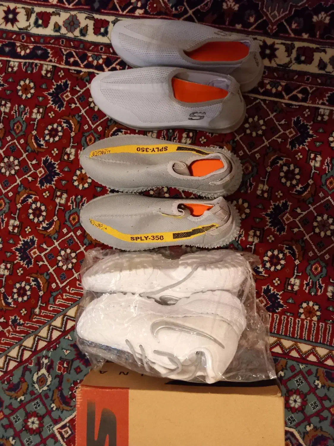 کتونی نو|کیف، کفش، کمربند|رشت, دیلمان|دیوار