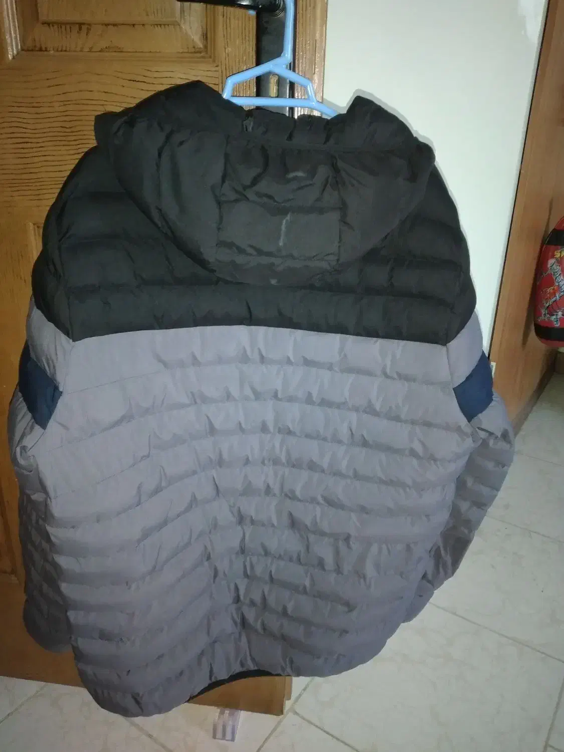 کاپشن خارجی سایز لارج|لباس|شیراز, فرهنگ شهر|دیوار