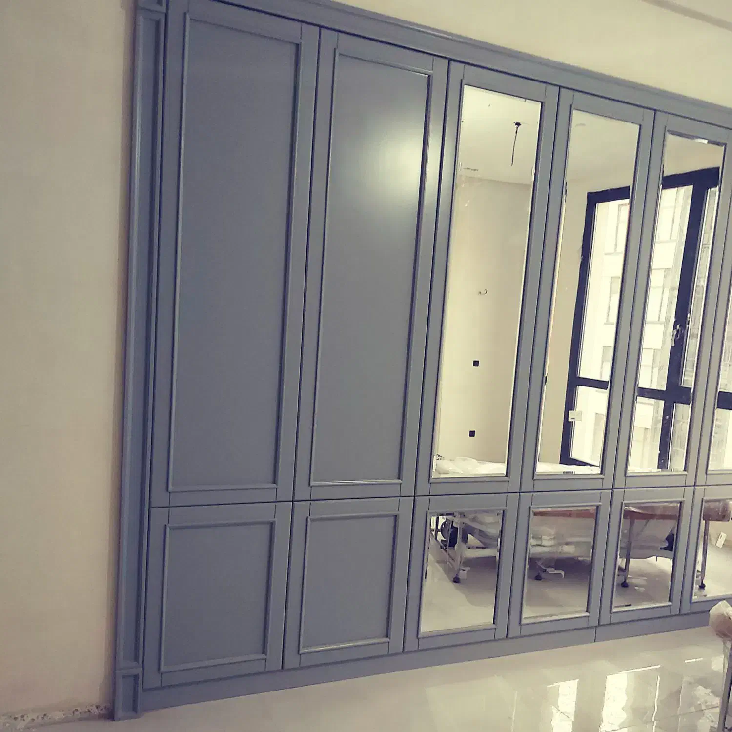 نیازمند تعدادی رنگ کار زیر کارچی نجار ساختمانی|استخدام معماری، عمران و ساختمانی|پردیس, شهرک صنعتی خرمدشت فاز ۷|دیوار