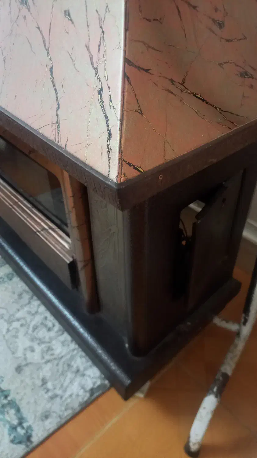 بخاری کاملا سالم|بخاری، هیتر، شومینه|رشت, سیا اسطلخ|دیوار