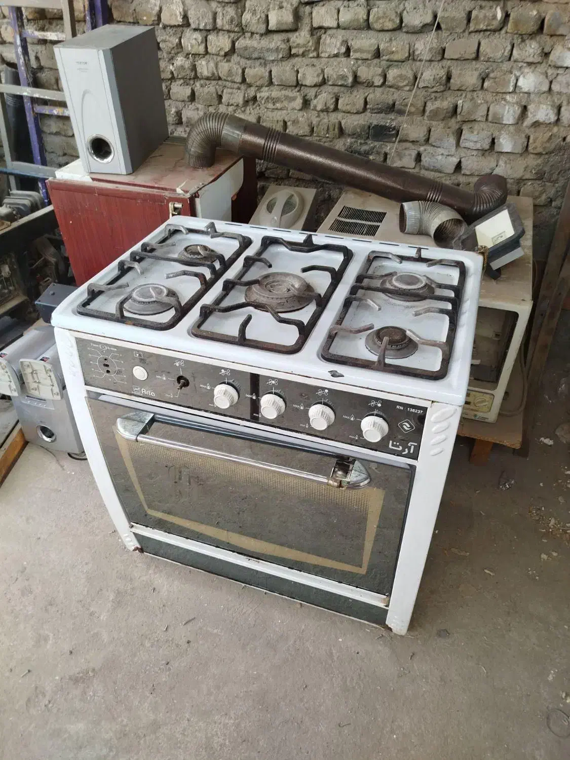 معامله اجاق گاز فر و طرح فر سوخته بر می دا رم|اجاق گاز و لوازم برقی پختوپز|خرمآباد, |دیوار