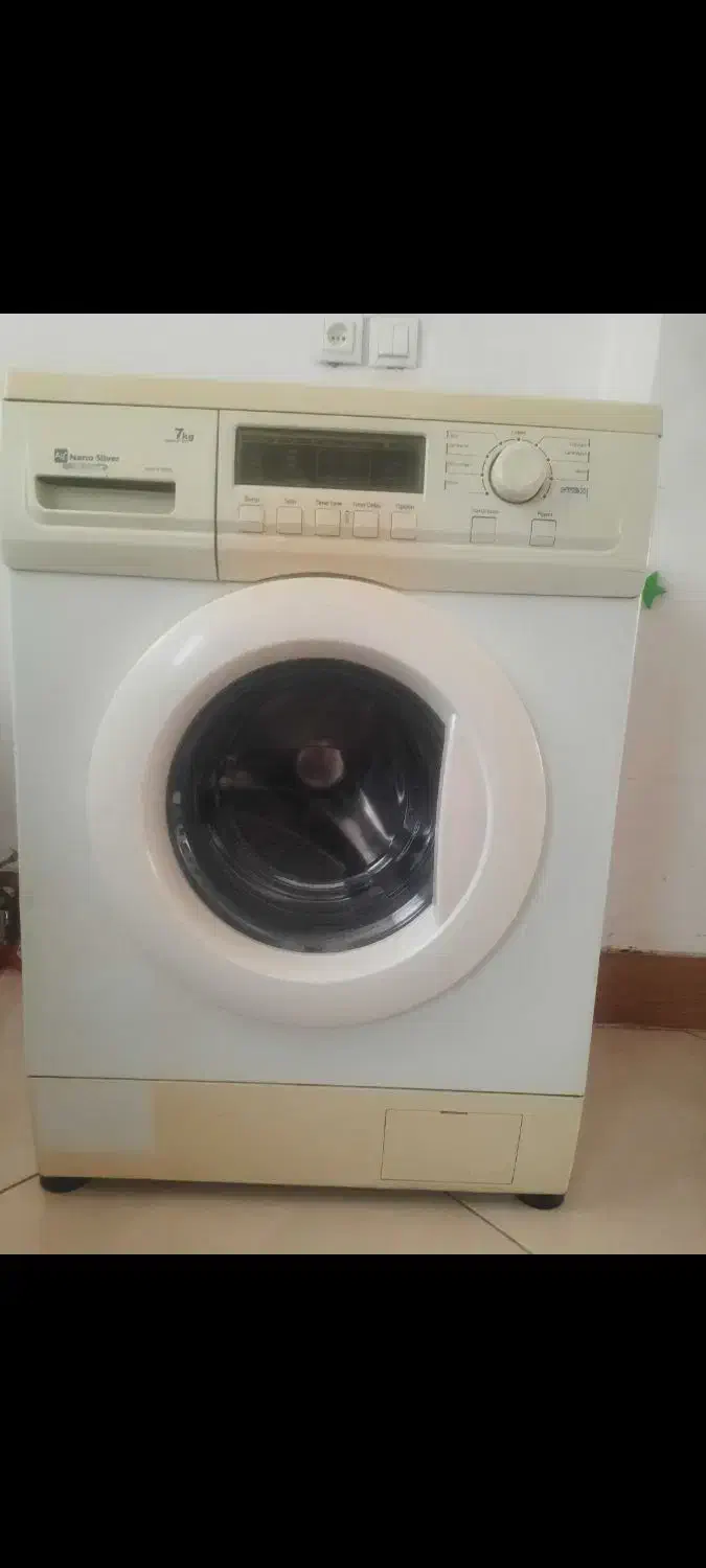 لباسشویی اسنوا ۷ ک|ماشین لباسشویی و خشککن لباس|فولادشهر, فولادشهر|دیوار