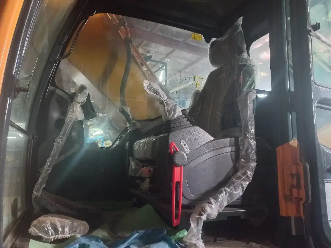 بیل مکانیکی زنجیری هیوندا 220 خط 9|خودرو سنگین|اهواز, پادادشهر|دیوار