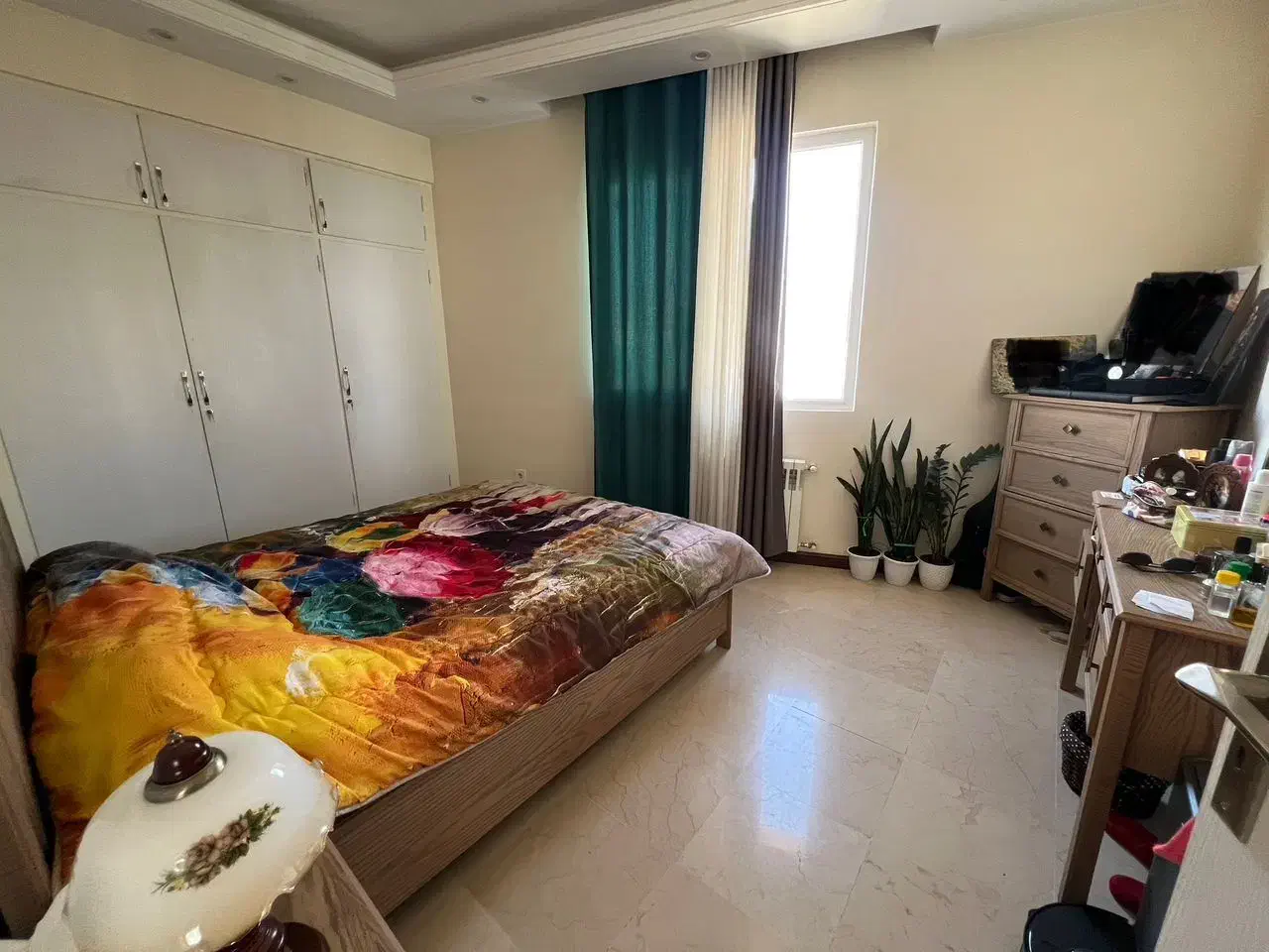 ۹۱ متر آپارتمان نوساز تهران ویلا