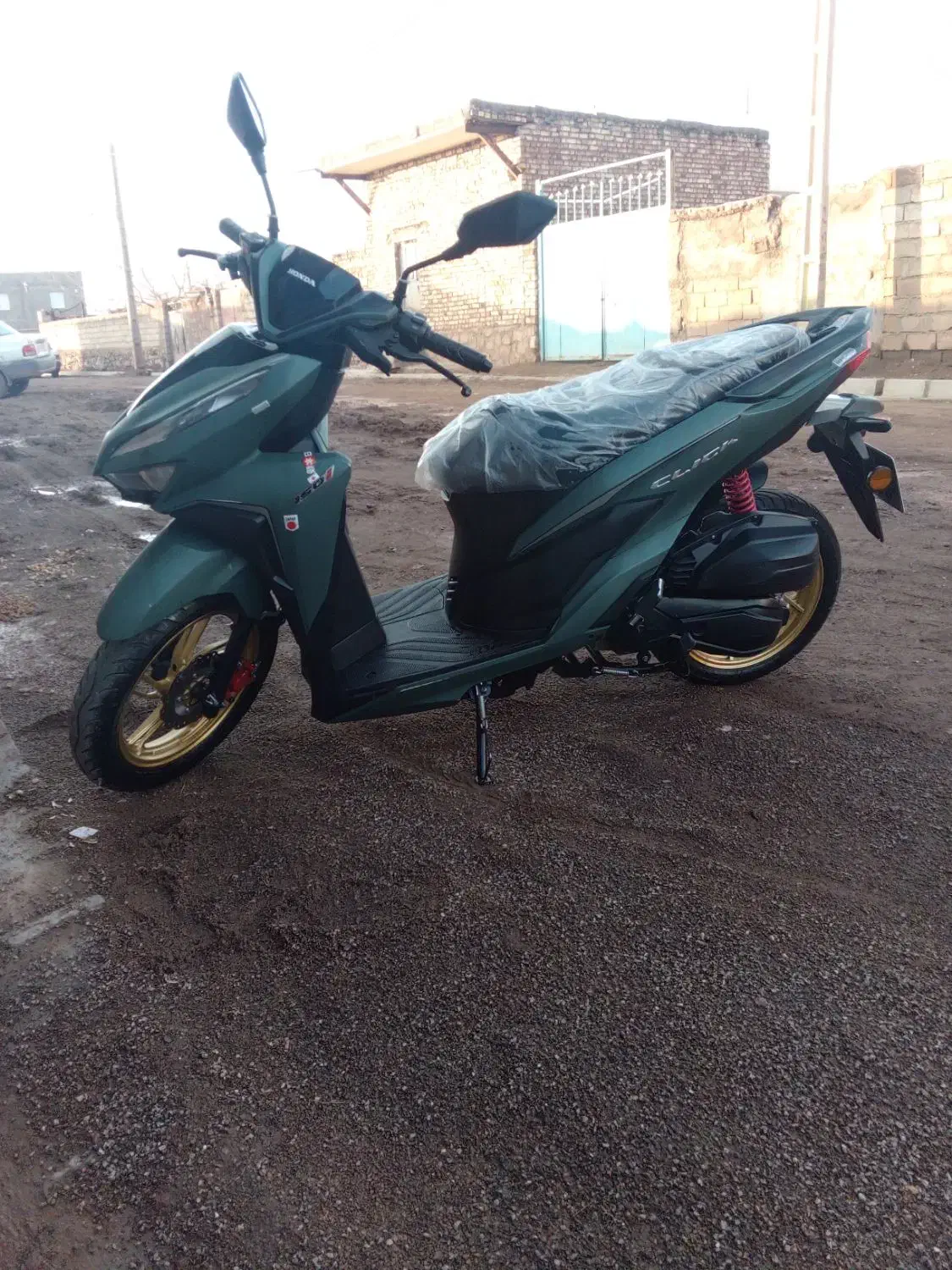 کلیک 150|موتورسیکلت|سبزوار, قائم|دیوار