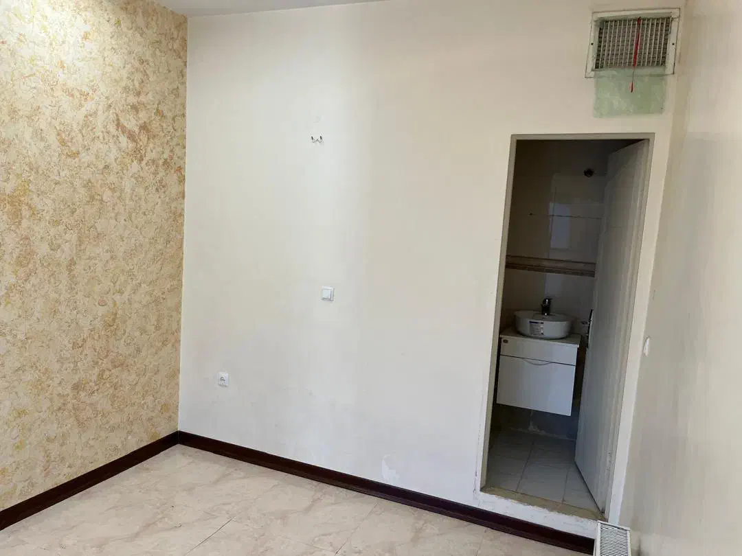 ویلایی دربست، مسکونی و اداری یا انبار/ نارمک