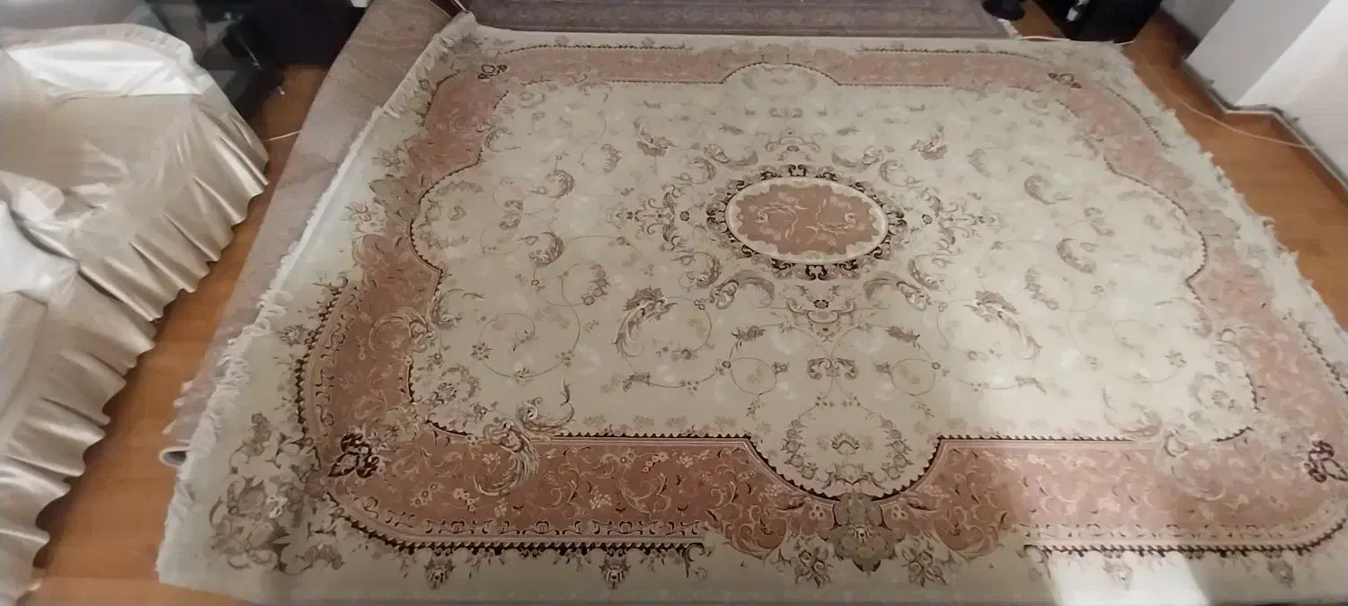 فرش ۱۲ متر ۷۰۰ شانه|فرش|خوی, |دیوار